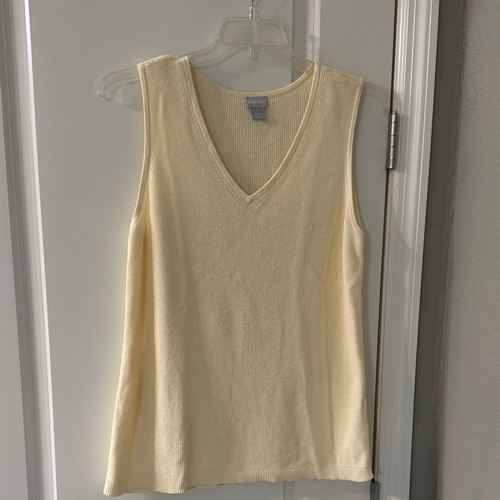Chico's Light Yellow V-Neck Sweater Top